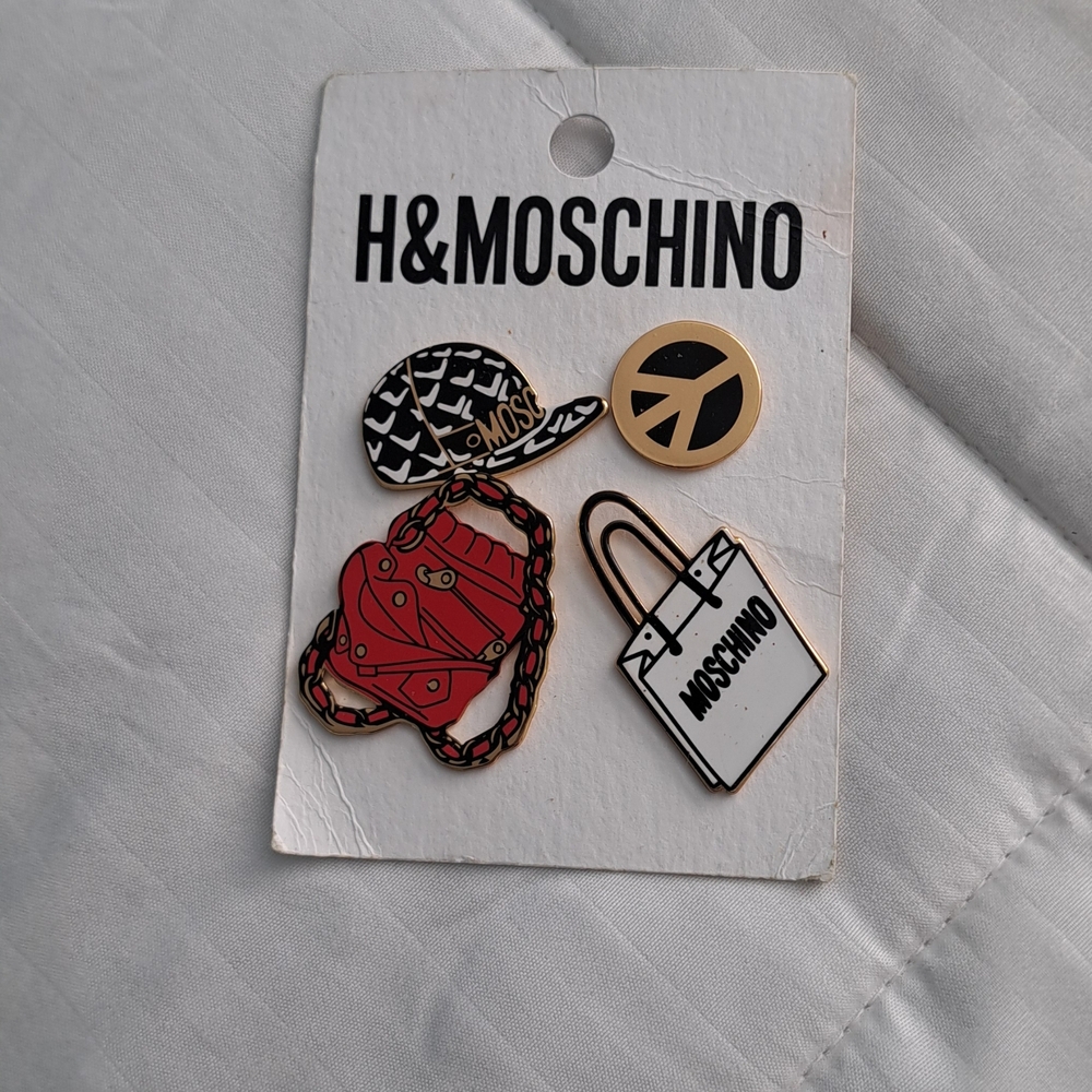 H&M LIMITED EDITIONMoschino Red, Black, Gold Pin Set